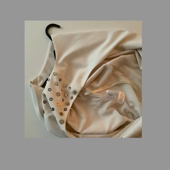 Nine West Sleeveless, Cream Dress w/ embellishments, Size 14, lined w/ side zip - Picture 12 of 16